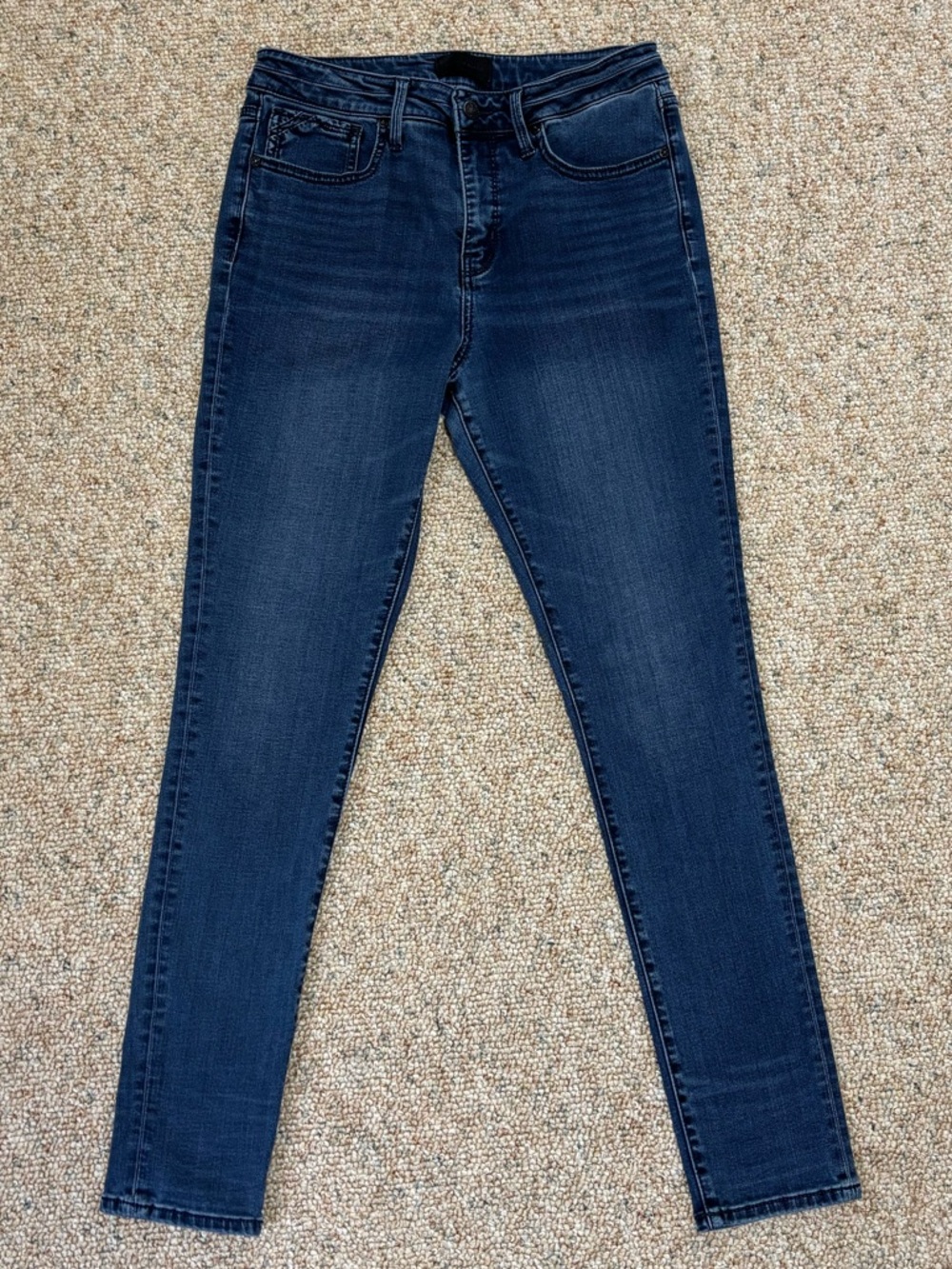 Buckle Black Curvy Skinny Dark Wash Blue Denim Stretch High Rise Jeans Size 31